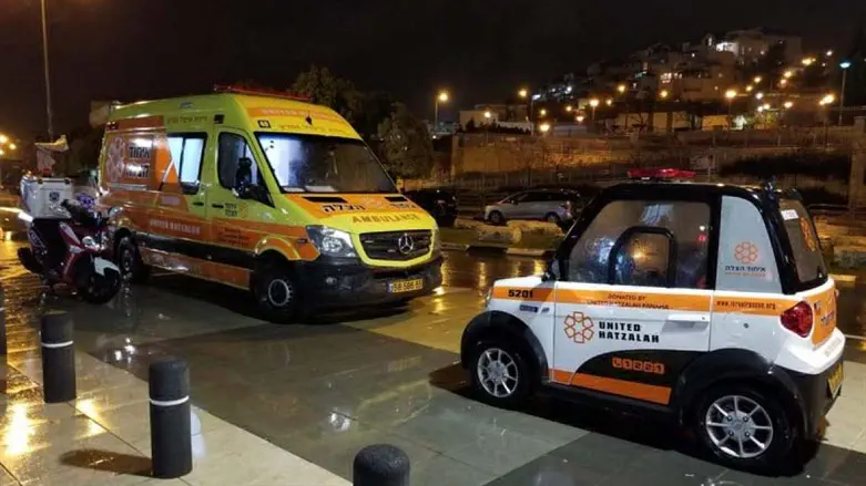 ambulance (illustration)