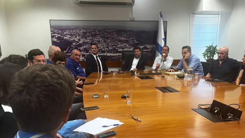 ראשי תנועות הנוער נפגשו עם סמוטריץ'