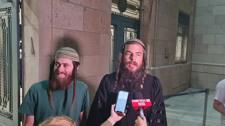 אלישע ירד לאחר שחרורו ממעצר