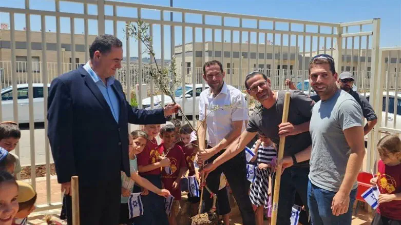 Yisrael Katz together with Yossi Dagan