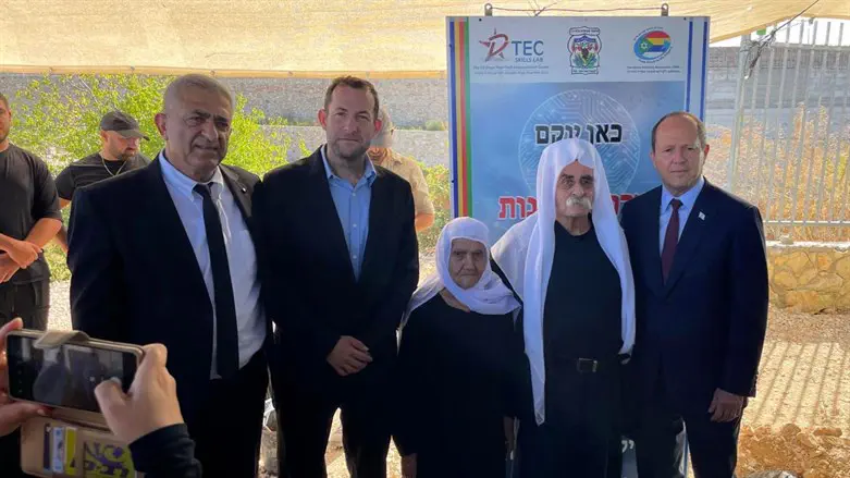 יוסי דגן וניר ברקת באירוע