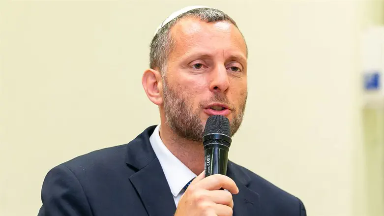 הרב נתנאל אלישיב