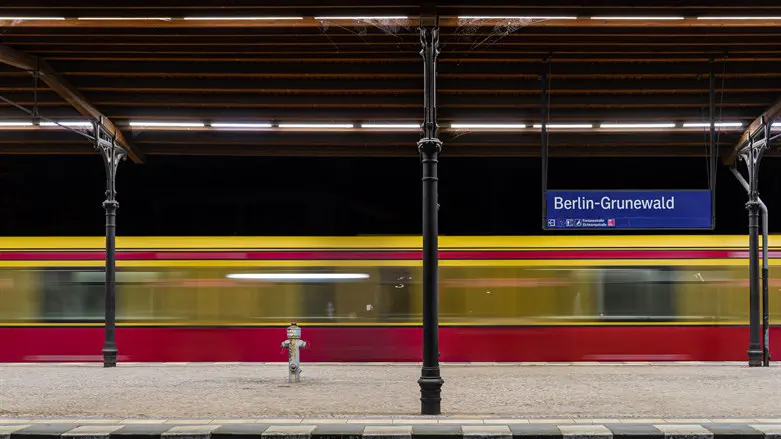Berlin Grunewald train station