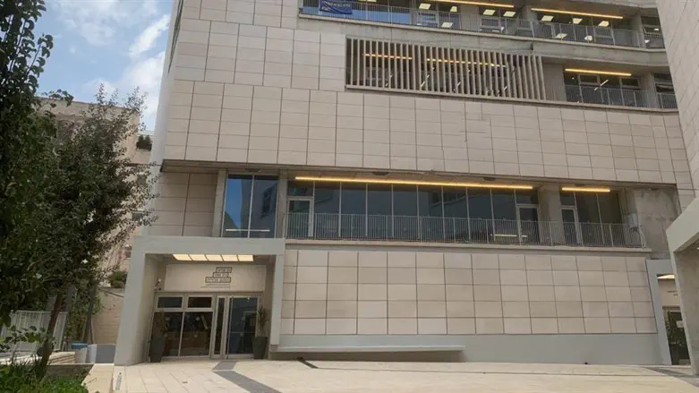 סם שפיגל הבניין החדש