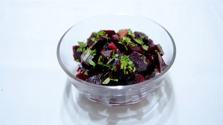 סלט סלק עם נענע