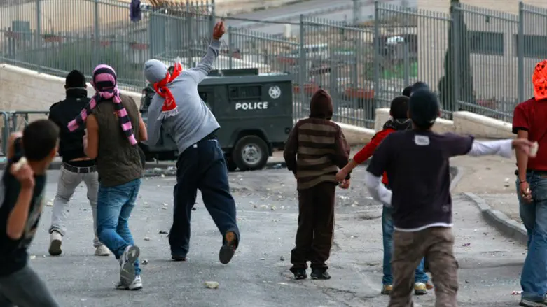 rock-throwing in Issawiya (archive)
