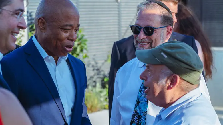 Mayor Eric Adams and CAM Chair Natan Sharansky