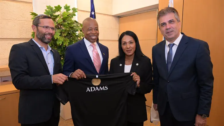 Minister Cohen, Mayor Adams, and Governor Ganz