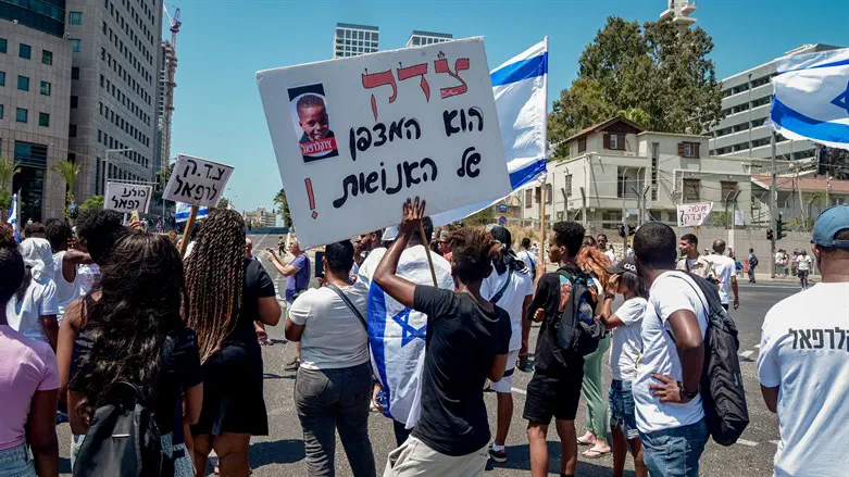 מחאה בדרישה לצדק לרפאל אדנה