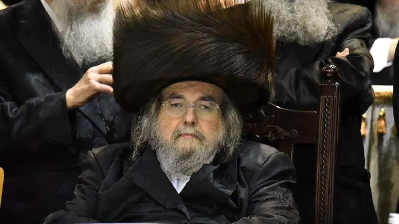 "חצה את הכביש". האדמו"ר מבעלזא