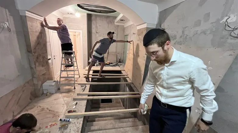 בניית המקווה בעיר קלינינגרד