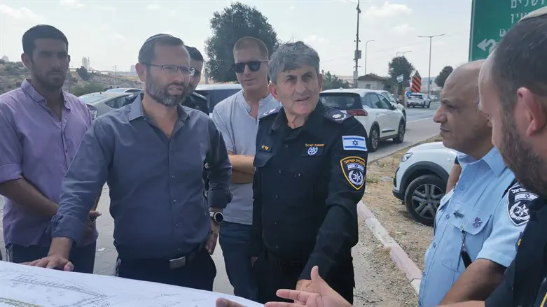 הסיור עם מפקד מחוז ש"י