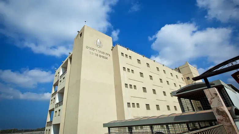 בית כלא רימונים