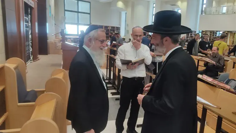 הרב זלמן מלמד והרב כהנא