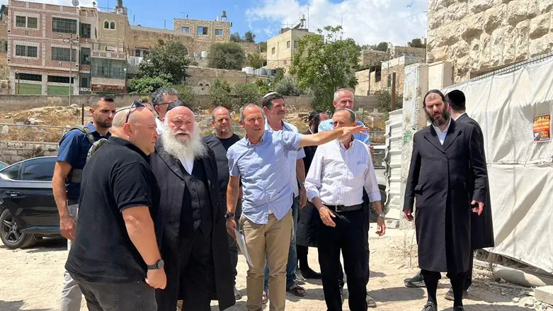 גולדקנופף בחברון