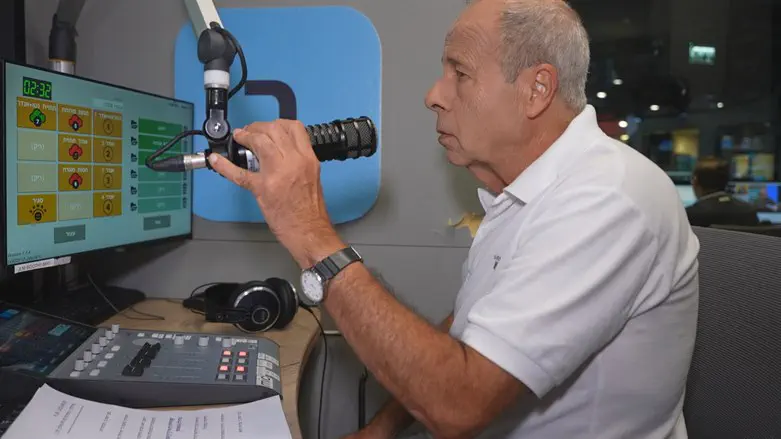 Reshet Bet broadcast room