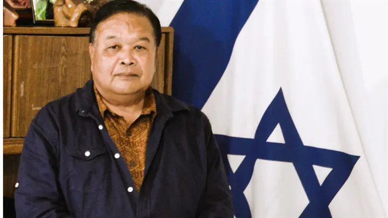 Gov. Oliver, Israel's Honorary  Consul in FSM