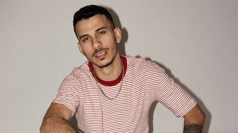 אבי אבורומי