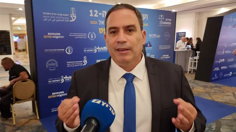 עו"ד עמית בכר