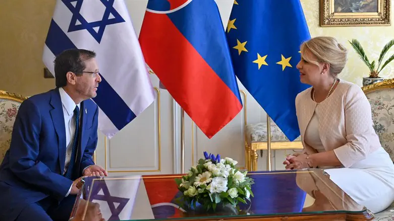 הרצוג עם נשיאת סלובקיה