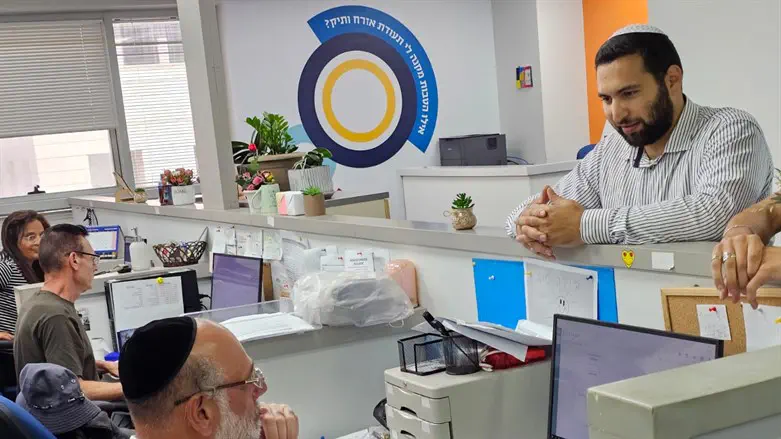 וסרלאוף במוקד