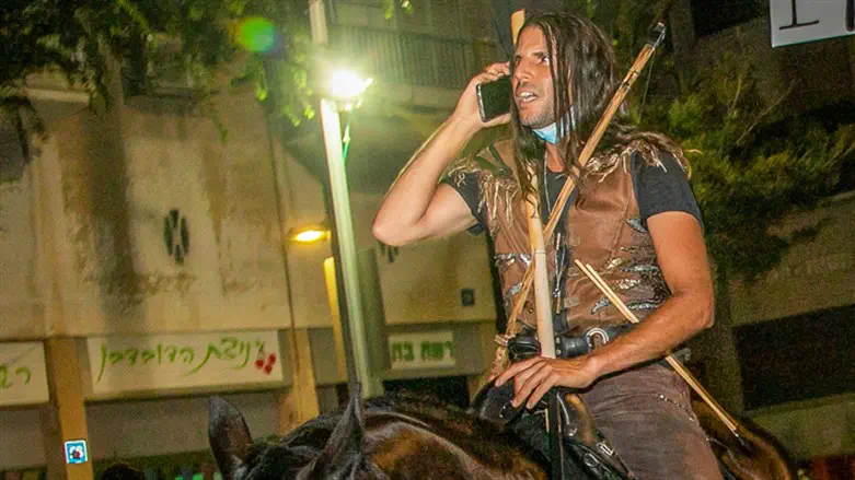 רוי בוי על סוס