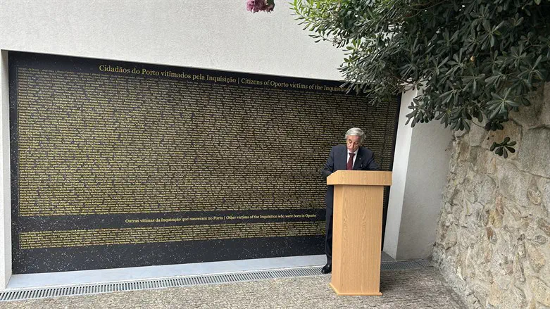 Dr. Pedro Basalar de Vasconcelos speaks at the dedication ceremony of the monument