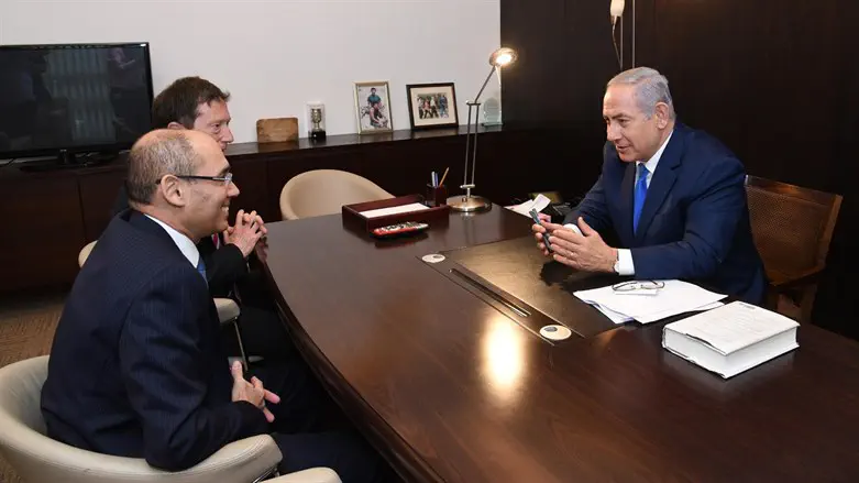 נתניהו עם הנגיד פרופ' אמיר ירון, ארכיון