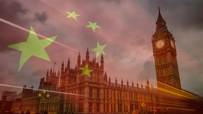 ריגול בלב הפרלמנט