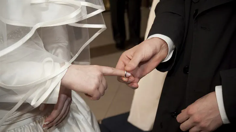 Jewish wedding (illustration)