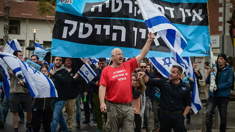 אחרי שני שלישים של השנה, התחזיות האפוקליפטיות על הכלכלה התבדו. מחאת ההייטקיסטים