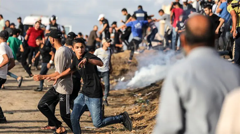 המתפרעים בגבול עזה