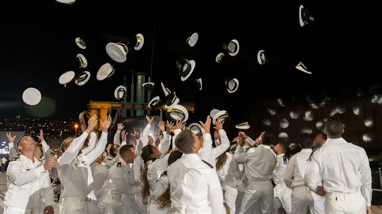 Naval cadet course, illustration