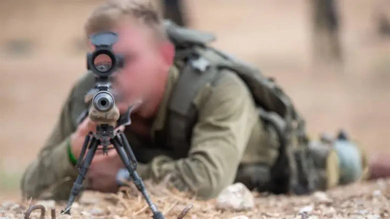 Боец-снайпер Армии обороны Израиля. Иллюстрация