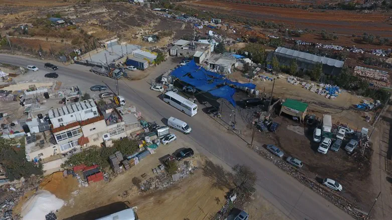 Незаконное строительство. Иллюстрация