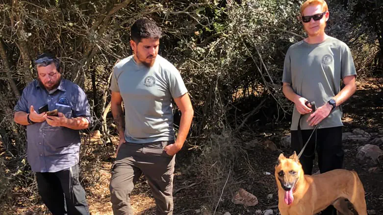Israel Dog Unit volunteers