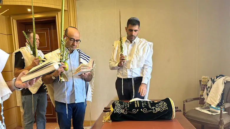 Министр Шломо Караи в Эр-Рияде
