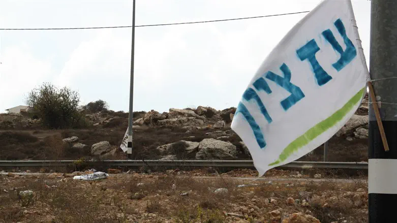 גבעת עוז ציון. ארכיון