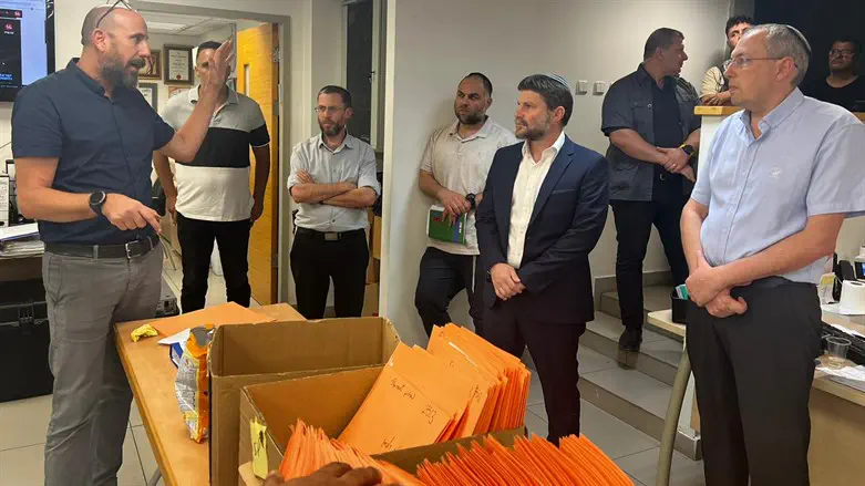 Minister Smotrich during the visit