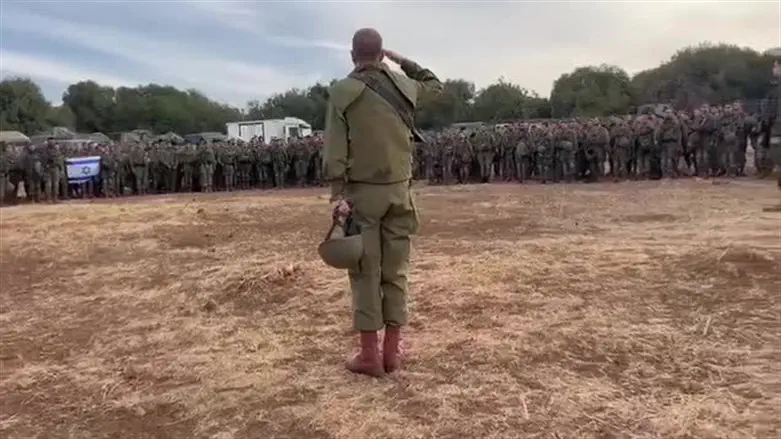 Saluting the fallen