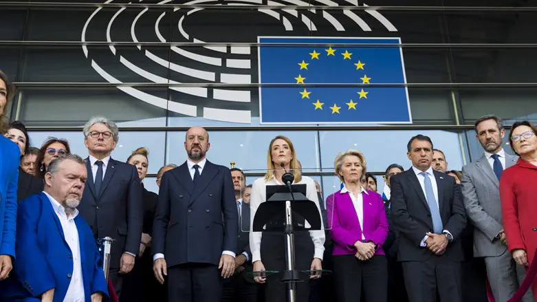 EU Presidents observe moment of silence