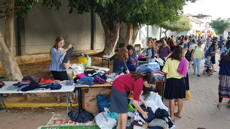  iIn memory of Rina Schnerb, a day of chesed