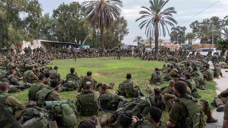 לוחמים בגבול עזה