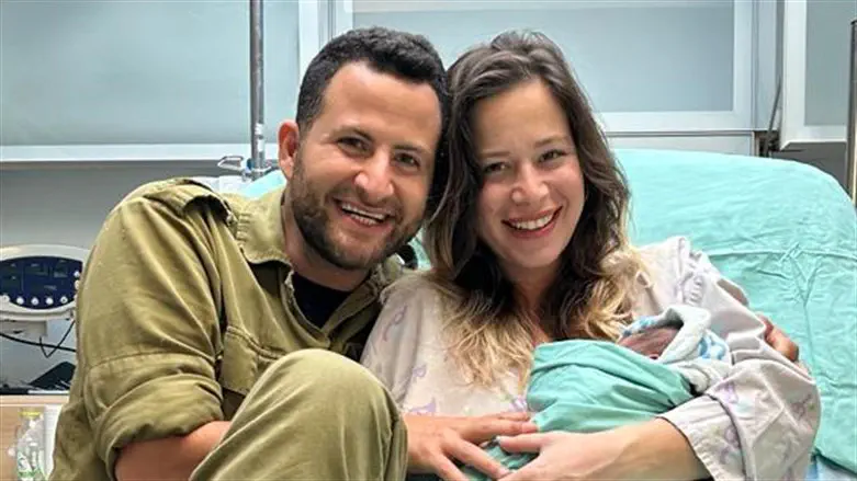 הוכמן ואישתו בחד לידה