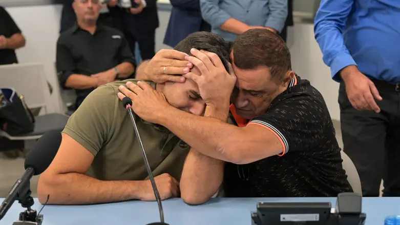 השר האיטלקי עם יוני