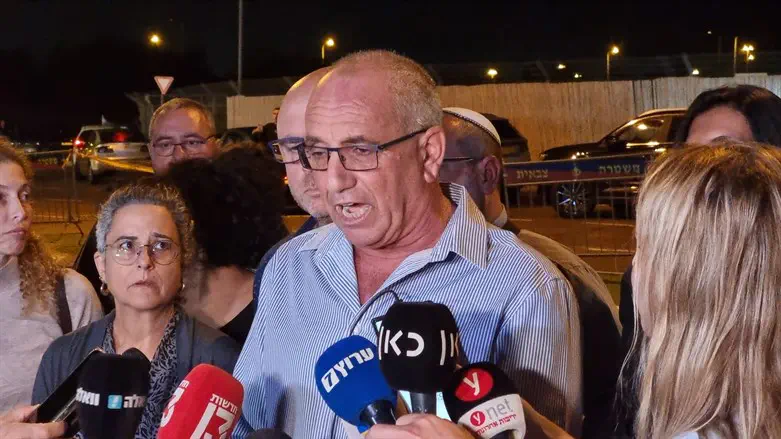 Dudi Zalmanovitz, the head of the Headquarters for the Return of the Captives