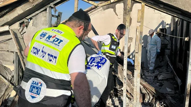 ZAKA volunteers remove bodies