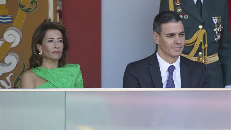 Spanish PM Pedro Sanchez & Transport, Mobility & Urban Agenda Acting Min. Raquel Sanchez