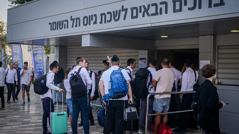 צעירים חרדים השבוע בבקו"ם