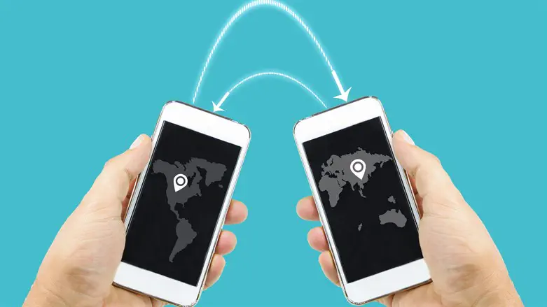 Transferring data with mobile phone